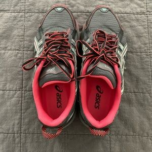 Excellent condition ASICS for sale